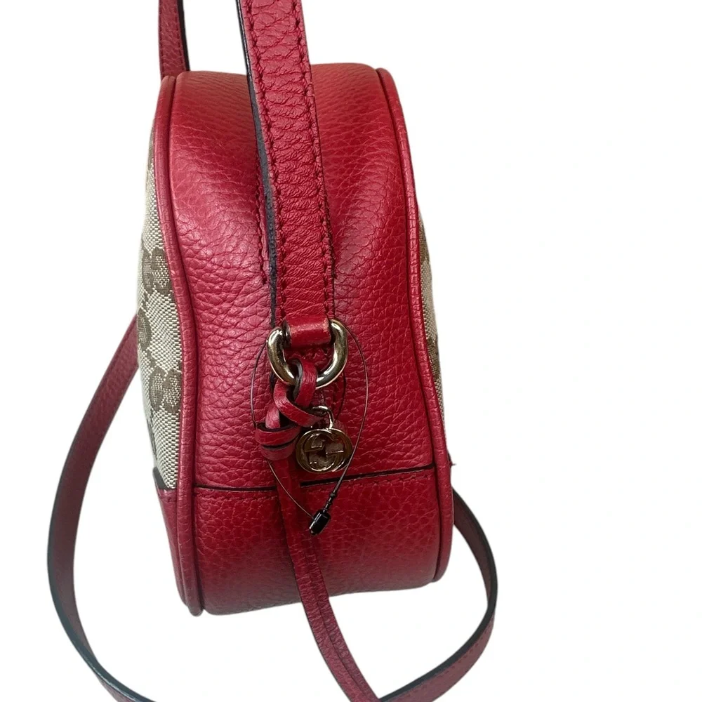 ❤️❤️sold❤️❤️Gucci mini bree crossbody bag - Picture 3 of 13